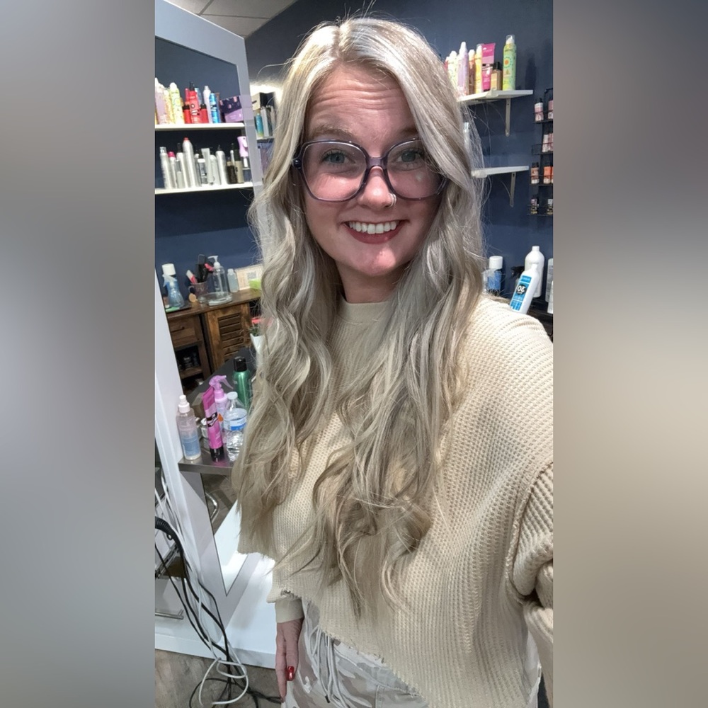 Meet your Posher, Sierra